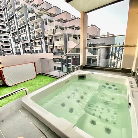 Mw Imperio Residence Private Jacuzzi Or Pool Villa With 16 Unit Designs Malacca Exterior photo