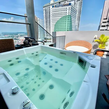 Mw Imperio Residence Private Jacuzzi Or Pool Villa With 16 Unit Designs Malacca Exterior photo