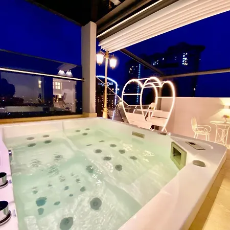 Mw Imperio Residence Private Jacuzzi Or Pool Villa With 16 Unit Designs Malacca Exterior photo
