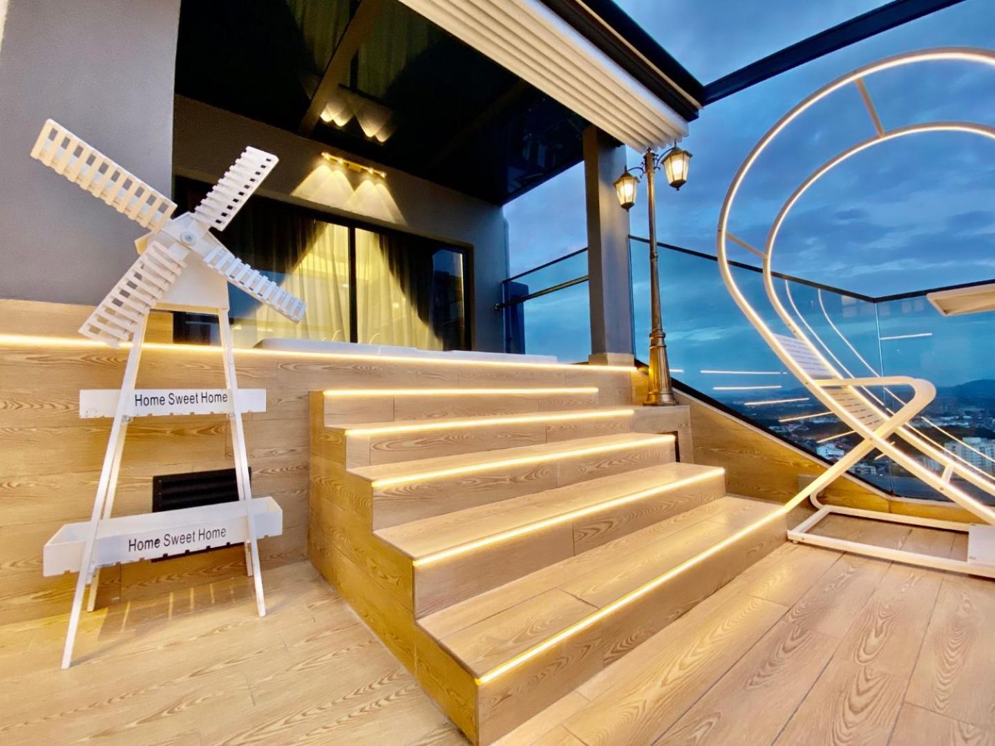 Apartemen Mw Imperio Private Jacuzzi Or Pool With 16 Unit Designs *