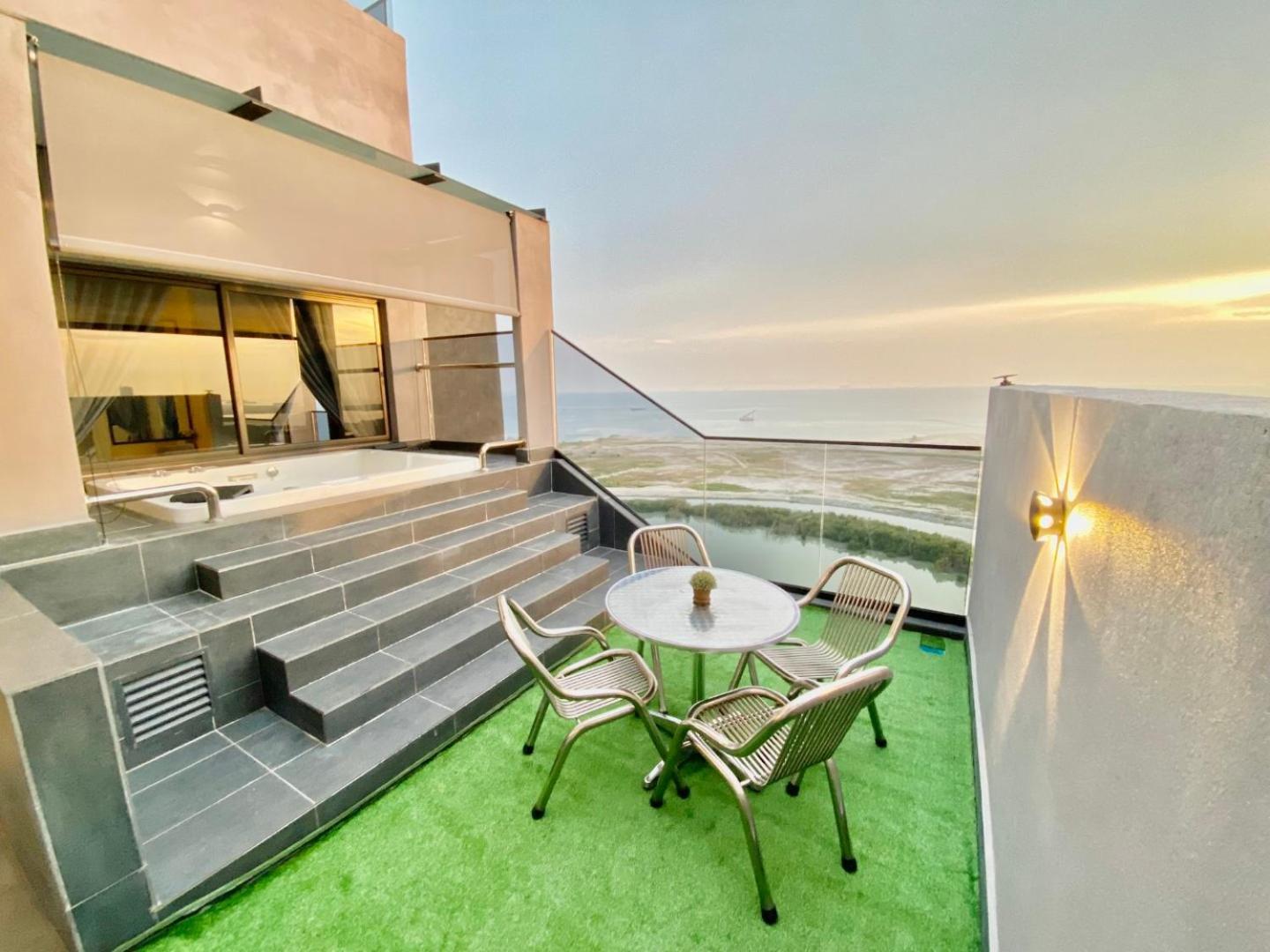 Mw Imperio Private Jacuzzi Or Pool With 16 Unit Designs *
